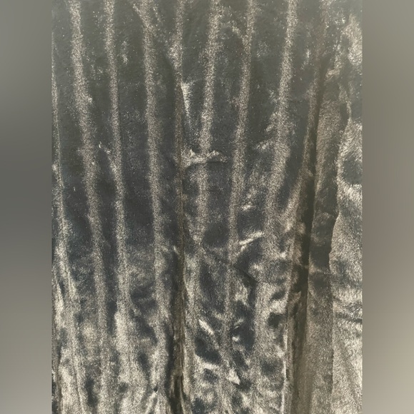 SHEIN Black Faux Fur Long Coat Sz(1XL) - Picture 3 of 5